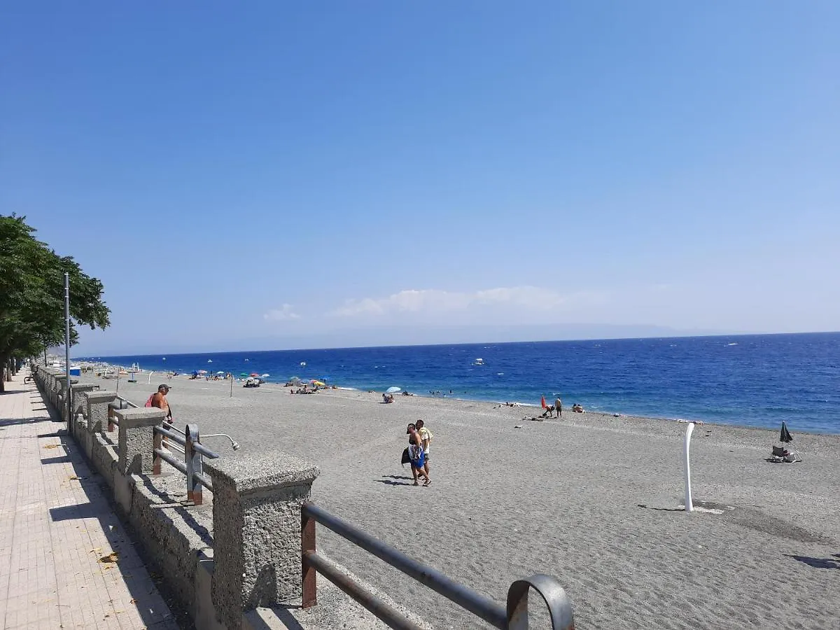Dreams On The Sea Apartment Roccalumera Italy